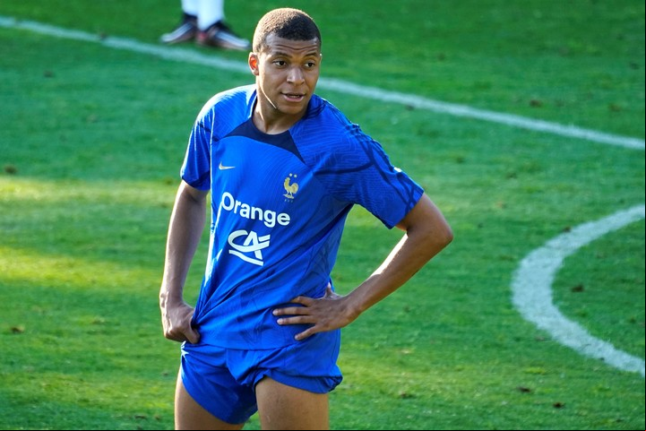 A pesar de la negativa del Real Madrid, Henry tiene esperanzas de contar con Mbappé para los JJOO. Foto: AP.
