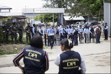 Un motín en una cárcel de mujeres de Honduras deja al menos 41 reclusas muertas