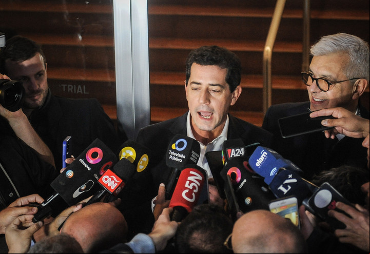 Wado de Pedro, a la salida de una reunión con la UIA. Foto Federico Lopez Claro