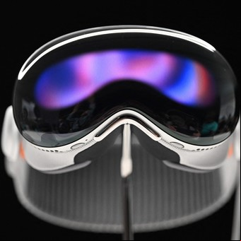 El complejo diseño del Apple Vision Pro obliga a Apple a tomar una decisión incómoda