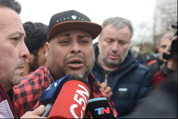 "Se hizo justicia: jamás van a hacer lo mismo con otro chico", dijo el padre de Lucas González tras la condena a los policías que lo mataron