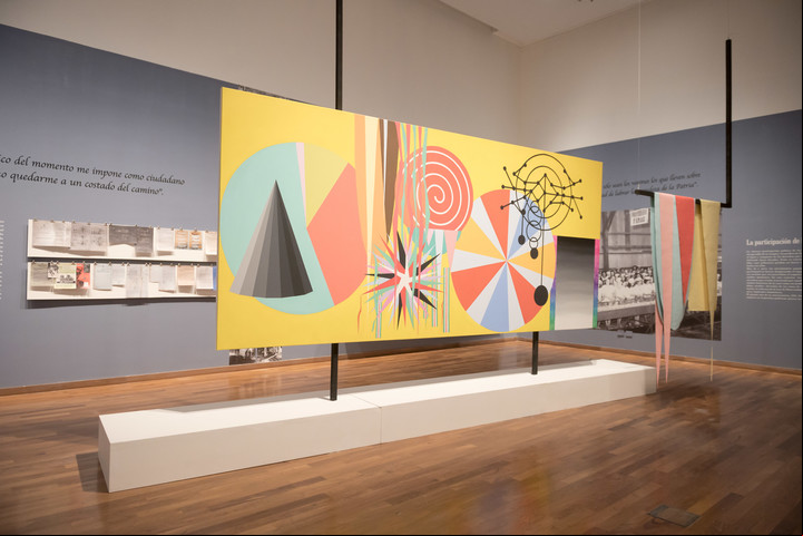 La exposición de las cartas pone en diálogo carteles, misivas, memorandos ministeriales y afiches de propaganda política, acompañados con obras de arte.