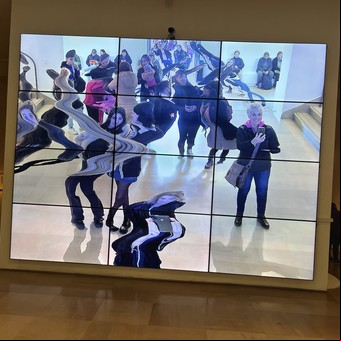 Bienalsur 2023: distorsionate en la pantalla del Bellas Artes