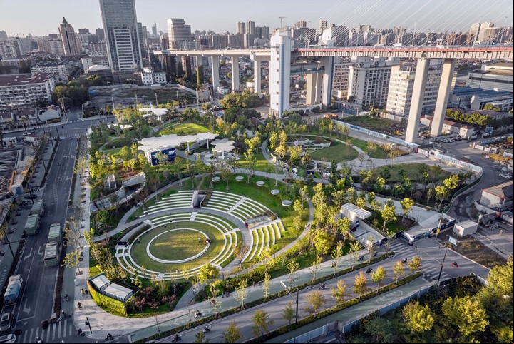 El proyecto se ha pensado como un sistema medioambiental en el que conviven subsistemas complementarios e integrados entre sí.