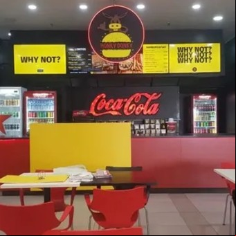 Fuerte repudio de la comunidad judía a un local de comida rápida en Rafaela: ofrecían hamburguesas "Ana Frank" y papas "Adolf"