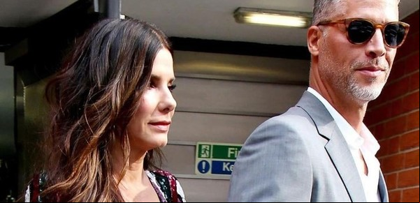 El duro momento personal de Sandra Bullock: murió su pareja Bryan Randall