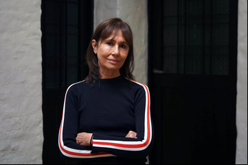 La escritora Esther Cross ingresó a la Academia Argentina de Letras