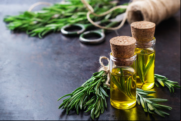 Los beneficios del aceite de romero y cómo aprovecharlo en la vida diaria