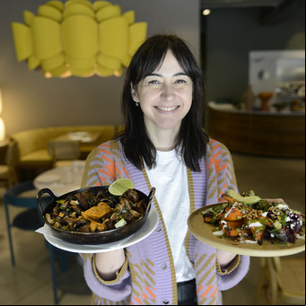 El nuevo restaurante de Ximena Sáenz en Palermo: del horno de barro a la mesa, el éxito de una fórmula probada