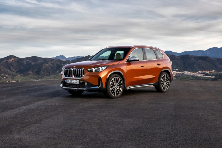 La tercera generación del SUV más chico de la marca llega de Alemania en una única versión con tracción integral.