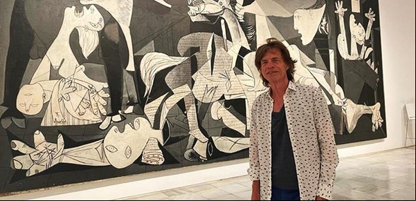 Efecto Mick Jagger: ahora permiten sacarse selfies con el "Guernica" de Picasso