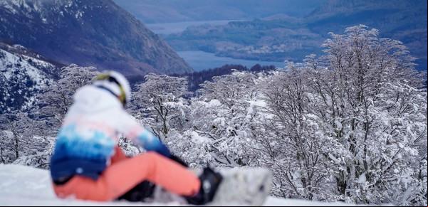 Se extiende la temporada de nieve: cuánto cuesta esquiar en primavera