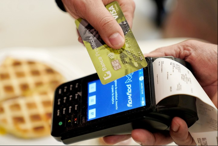 Reintegro del IVA: una persona podrá gastar hasta $ 89.700 en total para obtener la devolución completa.
fotos martin bonetto