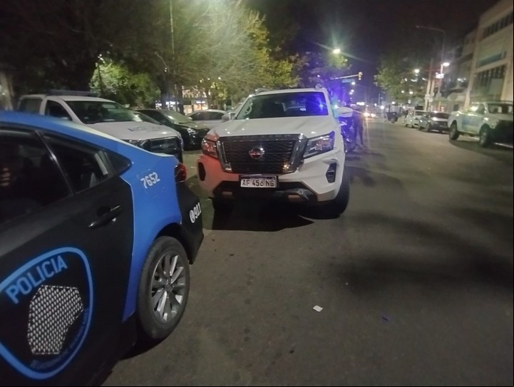 Una Nissan Frontier robada durante un partido de Boca y encontrada por la Policía de la Ciudad.