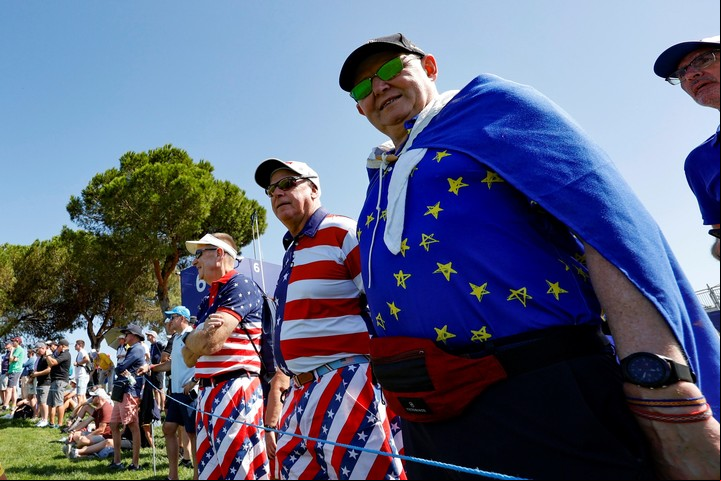 El público ya le puso color al torneo en las jornadas de práctica. Foto EFE/EPA/FABIO FRUSTACI