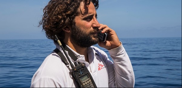 Juan Matías Gil, el argentino que pelea para evitar más tragedias en el Mediterráneo: "Si las personas pudieran cruzar legalmente, las mafias no existirían"