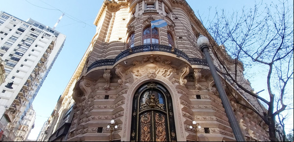 Buenos Aires esconde un palacio francés con aires a Versalles: dónde queda y cómo hacer para visitarlo