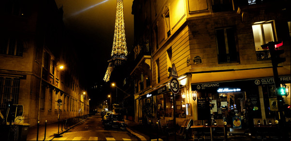 Diario de viaje, día 50: a las noches de París las ilumina la torre Eiffel y sus sombras son encantadoras  