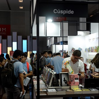 Con Gabriela Cabezón Cámara, Selva Almada y Federico Jeanmaire, arranca la Feria del Libro de Santiago del Estero