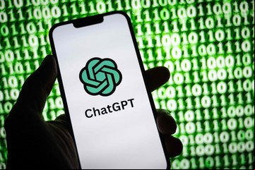 Confirman el impacto de ChatGPT en el mercado laboral: cuáles son los profesionales más afectados