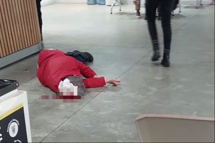 Un turista francés murió en la comisaria de Retiro tras ser asaltado.