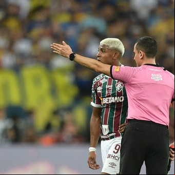 John Kennedy, el raro héroe de Fluminense: del golazo a Boca al festejo con la gente y una insólita roja  
