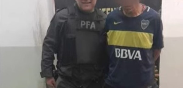 "Bajá el arma": tensión en el tren Roca por un hincha de Boca que amenazó con un cuchillo a los pasajeros