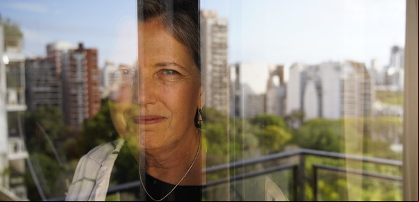 Claudia Piñeiro: “Siento la responsabilidad de escribir sobre determinadas causas”