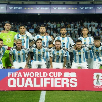 A qué hora juega Argentina vs Uruguay hoy por las Eliminatorias Sudamericanas