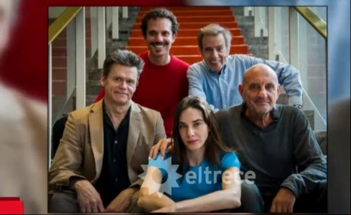 El elenco de "Cyrano". Captura TV.