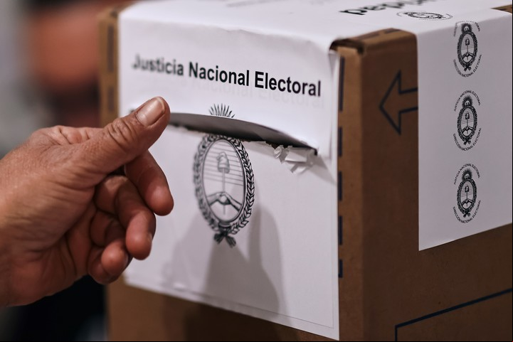 ¿Cuáles son los requisitos para ser autoridad de mesa en las elecciones 2025 en CABA?. EFE/ Juan Ignacio Roncoroni
