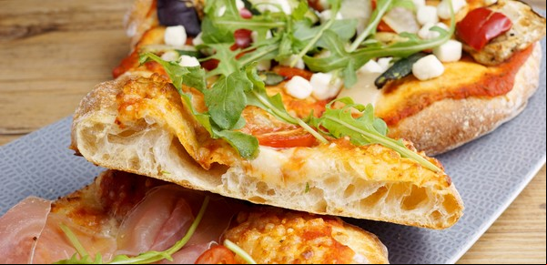 La nueva pizza de moda es italiana pero al gusto argentino: cómo es y dónde probarla