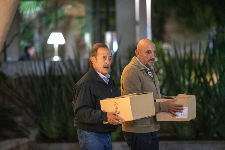 Guillermo lla y Gabriel Goity, en la segunda temporada de "El encargado". Dos enemigos que, a la fuerza, deberán trabajar juntos. Foto: Star +.