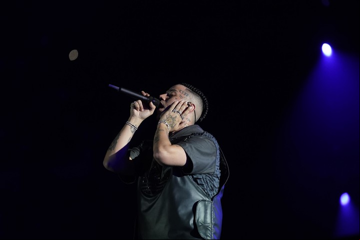Duki abrió su concierto con "Givenchy". Foto Fernando de la Orden.