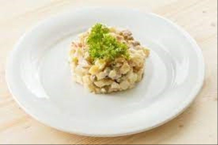 Un súperaimento que podemos agregar en la Navidad. Ensalada./ Imagen de yacón con yogurt receta de Tua Saúde.