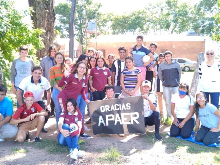 La Escuela Secundaria E.E.S. N° 156 de Campo Aráoz, Chaco.