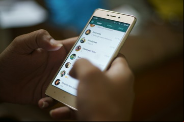 Alerta por nueva estafa en WhatsApp: ahora roban cuentas con el "truco de la videollamada"