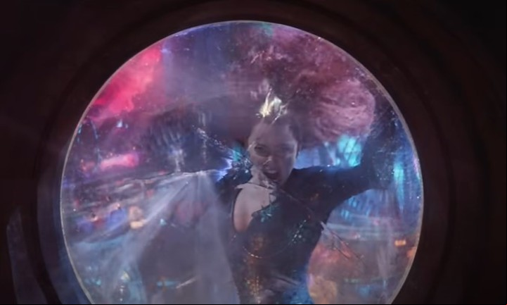 Prácticamente la única aparición de Heard en el trailer de la película.