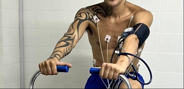 Centurión se presentó en Vélez y se sometió a estudios médicos: tendrá una nueva oportunidad en el club