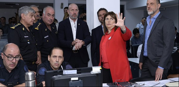 ATE le mandó una carta documento a Patricia Bullrich por la intimación a pagar el costo de un operativo y le dejó una advertencia