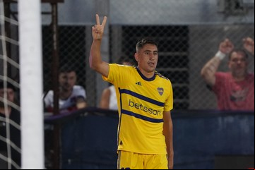 Boca no extrañó a Cavani y festejó gracias a un enorme Merentiel y la vuelta al gol de Benedetto