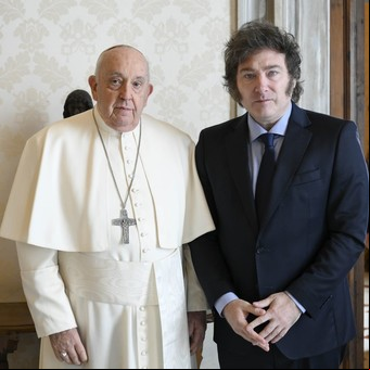 Duro mensaje del papa Francisco: "Ningún gobierno puede exigir a su pueblo que sufra privaciones incompatibles con la dignidad humana"