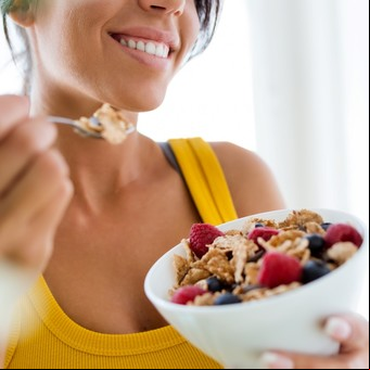 Los alimentos que disminuyen el estrés, según experta nutricionista