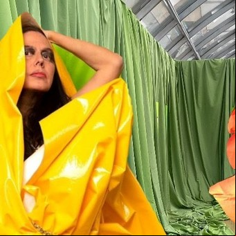 Ariadna Pastorini: llega un desfile de artistas envueltos 