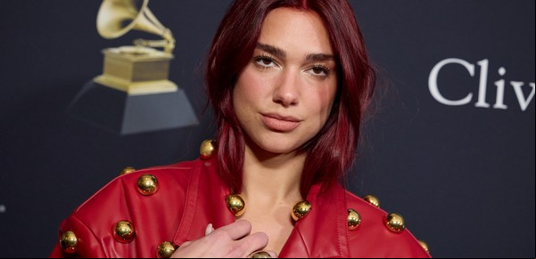 Dua Lipa recomendó el libro de un escritor argentino: "Me voló la cabeza"