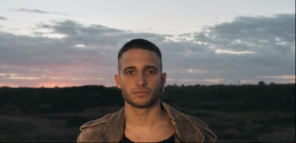 Con qué pionero del rock argentino se juntó Wos para su nuevo hit