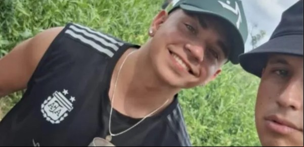Desesperada búsqueda de dos jóvenes que cayeron al río Paraná mientras viajaban en una lancha en plena tormenta