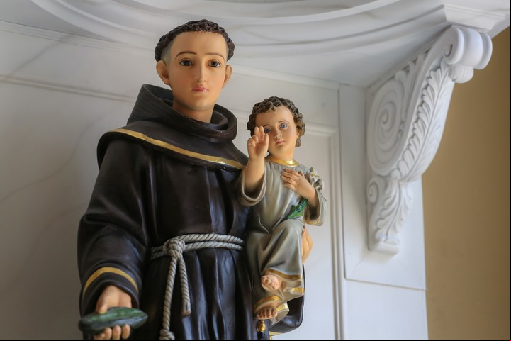 San Antonio de Padua es el patrono de las cosas perdidas y de los enamorados. Foto: Shutterstock