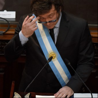 El día que Javier Milei prometió en el Congreso que apoyaría la ley de Ficha Limpia