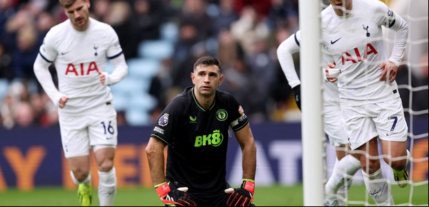 Dibu Martínez vivió una pesadilla ante el Tottenham de Cuti Romero: baile, paliza y goleada en 45 minutos